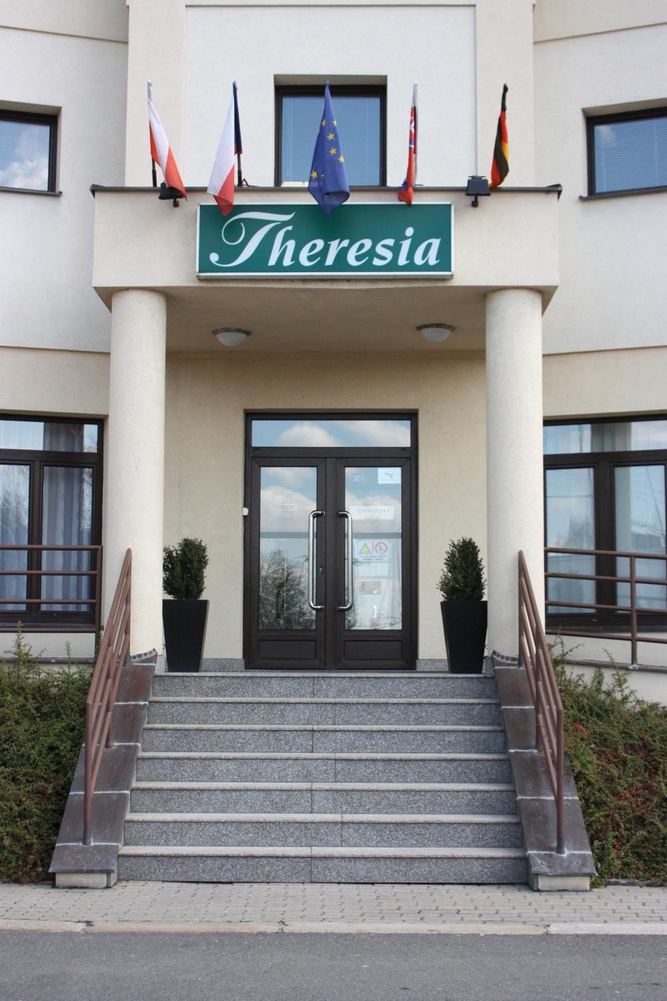 Hotel Theresia Колин Экстерьер фото